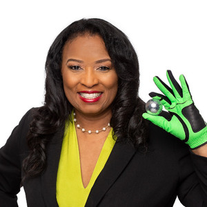 Webinar hosting presenter 