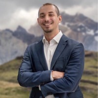 Webinar hosting presenter 
