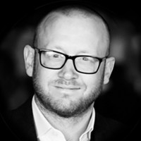 Webinar hosting presenter 