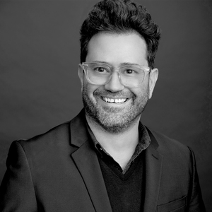 Webinar hosting presenter 