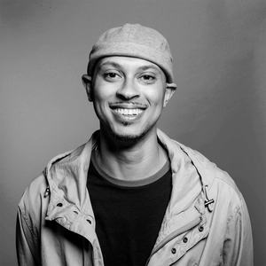 Webinar hosting presenter 