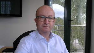 Webinar hosting presenter 