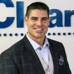 Webinar hosting presenter 