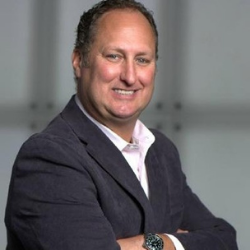 Webinar hosting presenter 