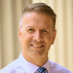 Webinar hosting presenter 