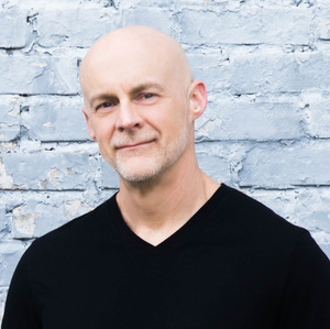 Webinar hosting presenter 