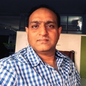 Webinar hosting presenter 
