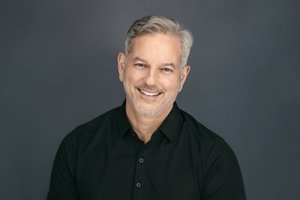 Webinar hosting presenter 
