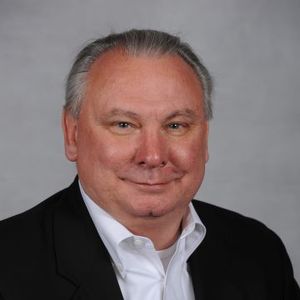 Webinar hosting presenter 
