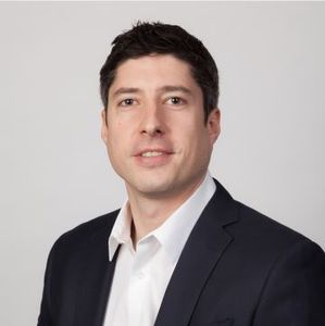 Webinar hosting presenter 