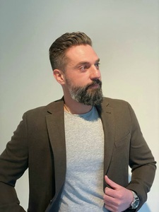 Webinar hosting presenter 