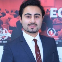 Webinar hosting presenter 