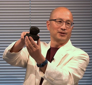 Webinar hosting presenter 