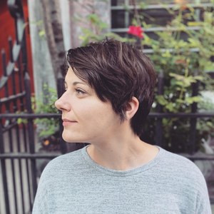 Webinar hosting presenter 