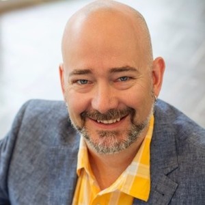 Webinar hosting presenter 