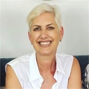 Webinar hosting presenter Samantha Sweet