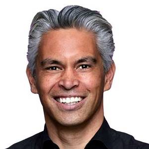 Webinar hosting presenter 