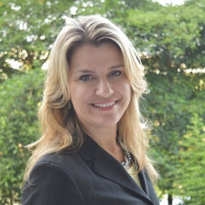 Webinar hosting presenter 