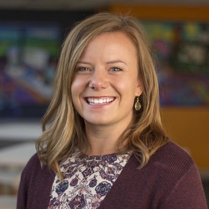 Webinar hosting presenter 