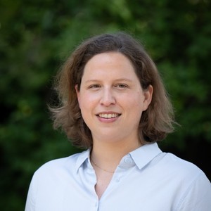 Webinar hosting presenter 